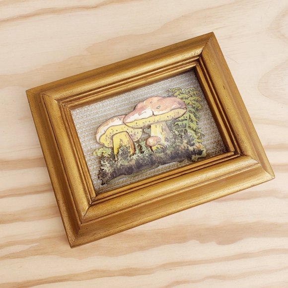 Vintage Paper Toile 3D Toadstool Framed Art - Picture 3 of 5